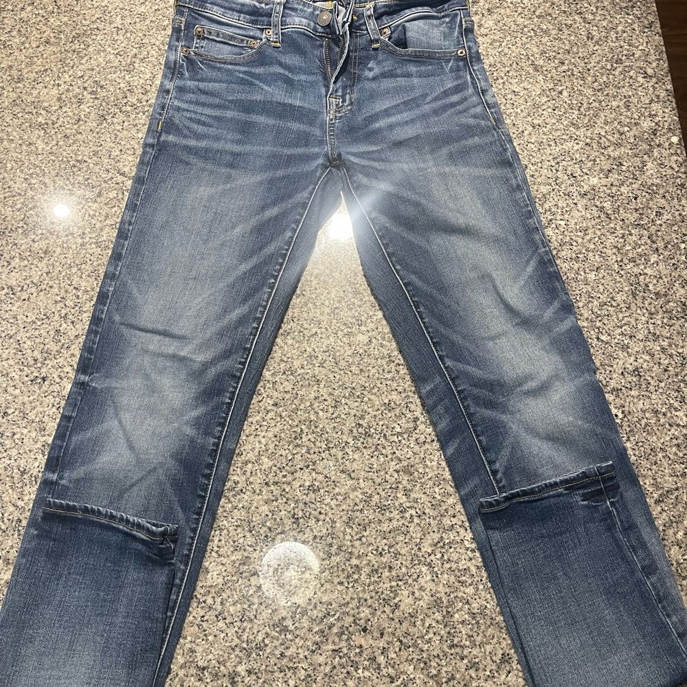 American Eagle Blue Slim Jeans with Vintage Distressing 32-34